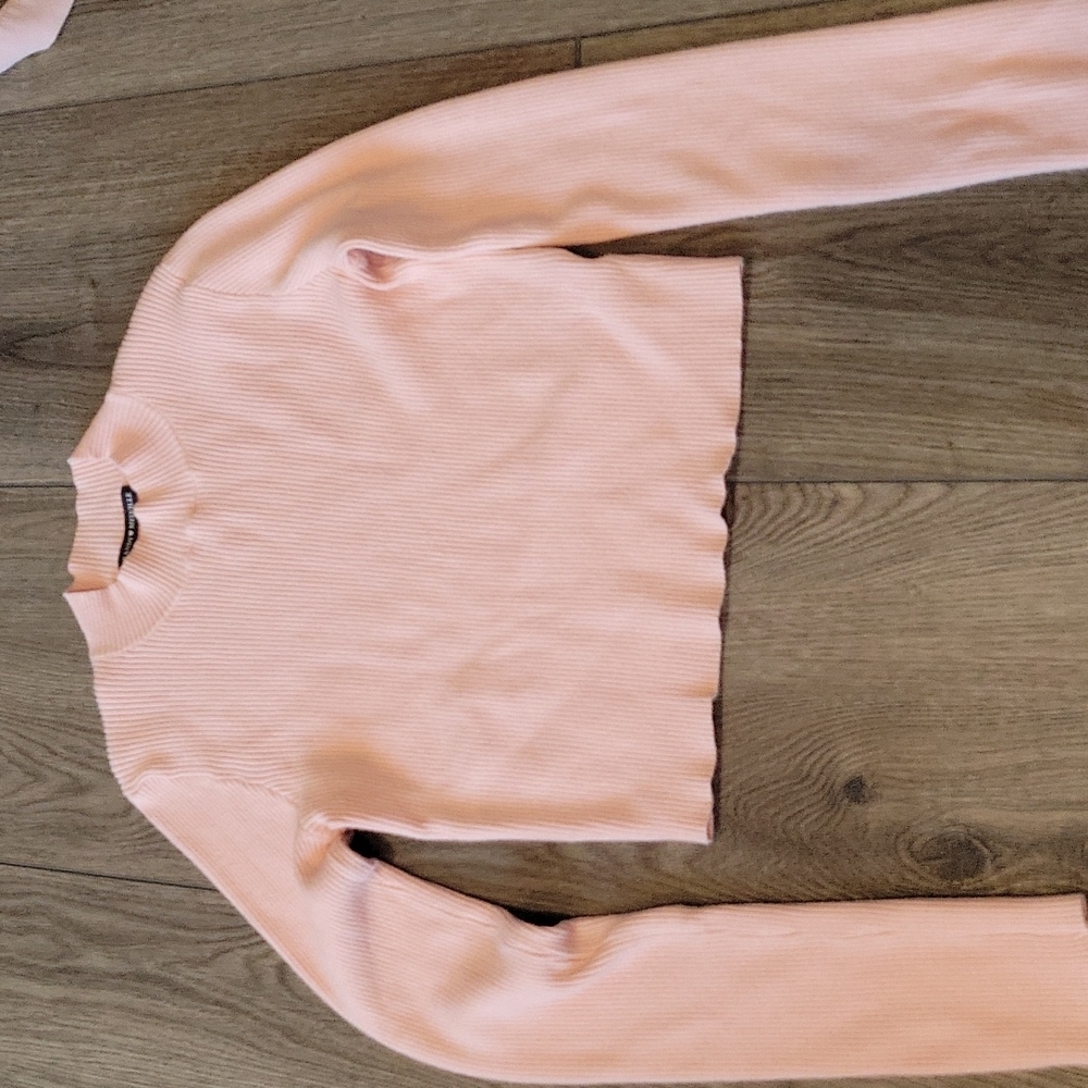 Light pink long sleeve crop cowl neck